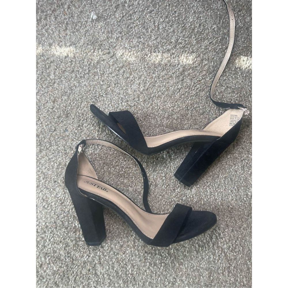 JustFab Heels - Picture 2 of 6